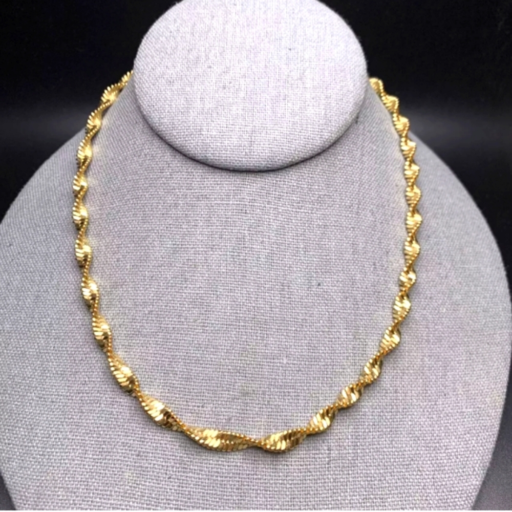 🚨Vintage- Liz Claiborne~Wave Chain Necklace ✨